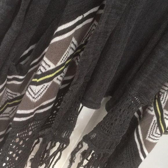 Billabong poncho - Picture 2 of 4